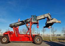 Konténerrakodó targoncák Kalmar DRD450-70S5XS