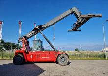 Konténerrakodó targoncák Kalmar DRG100-54S6