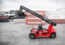 Konténerrakodó targoncák Kalmar DRG450-65S5