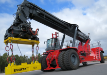 Konténerrakodó targoncák Kalmar DRG650-92A5XS