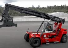 Konténerrakodó targoncák Kalmar DRU450-62S5