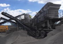 Kőtörmelék ujrahasznostó telepek Sandvik UH 320