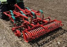 Kultivátorok Kverneland CLC Pro 300