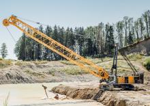 Lánctalpas daruk - rácsos gém Liebherr HS 8200