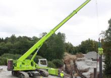 Lánctalpas daruk - teleszkópos gém Sennebogen 683 R