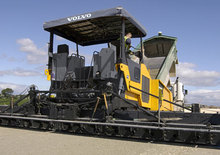 Lánctalpas finiserek Volvo ABG9820