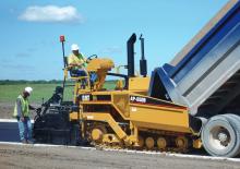 Lánctalpas finiserek Caterpillar AP650B