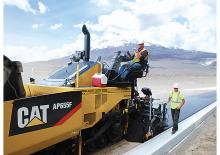Lánctalpas finiserek Caterpillar AP655F