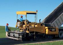 Lánctalpas finiserek Caterpillar AP755