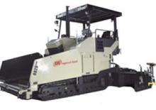 Lánctalpas finiserek IR-ABG Titan 8820