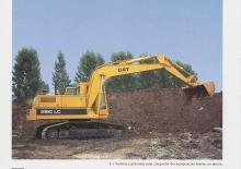 Lánctalpas kotrók Caterpillar 215LC