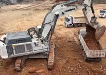 Lánctalpas kotrók Liebherr 984 