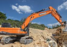 Lánctalpas kotrók Doosan DX420LC-7