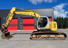 Lánctalpas kotrók New Holland E200SR