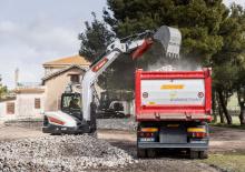Lánctalpas kotrók Bobcat E88