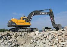 Lánctalpas kotrók Volvo EC240CNL