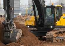 Lánctalpas kotrók Volvo EC250DNL