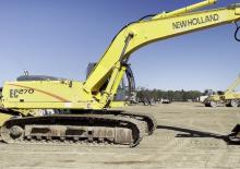 Lánctalpas kotrók New Holland EC270