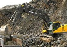 Lánctalpas kotrók Volvo EC360CHR