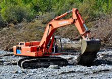 Lánctalpas kotrók Fiat-Hitachi FH 330.3 ELM