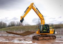 Lánctalpas kotrók JCB JS180LC