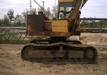 Lánctalpas kotrók Eder R 805 LC