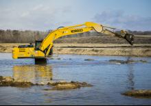 Lánctalpas kotrók Kobelco SK 260 LC 10