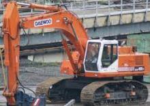 Lánctalpas kotrók Doosan Solar 450-III