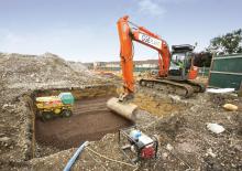 Lánctalpas kotrók Hitachi ZX 130 LCN