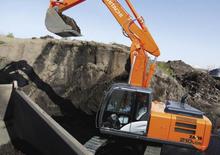 Lánctalpas kotrók Hitachi ZX 210 LC-5