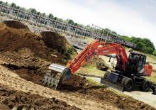 Lánctalpas kotrók Hitachi ZX220W-5B