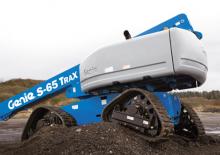Lánctalpas teleszkópgémes munkaállványok Genie S-65 TraX