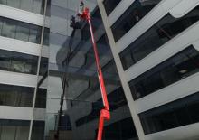 Lánctalpas töretőgémes munkaállványok Easy Lift R210