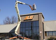 Lánctalpas töretőgémes munkaállványok JLG X430AJ