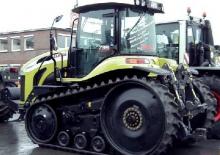 Lánctalpas traktorok Challenger MT735