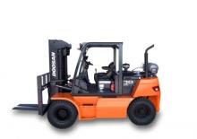 LPG targoncák Doosan G70S-7