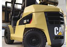 LPG targoncák Caterpillar GP45N