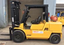 LPG targoncák Caterpillar GP50K