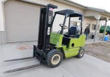 LPG targoncák Clark GPS 25