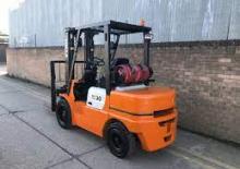LPG targoncák Halla HLF 30