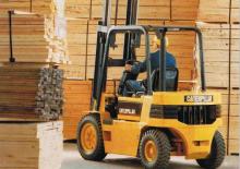 LPG targoncák Caterpillar V 40 E
