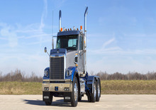 Merevvázak Freightliner 122SD 58 Mid Roof Detroit DD15