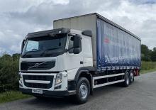 Merevvázak Volvo Trucks FM11.330 6x2 Tag Rigid