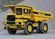 Merevvázas dömperek Volvo 442C