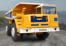Merevvázas dömperek Belaz 75054