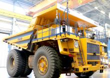 Merevvázas dömperek Belaz 7513R