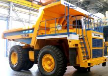 Merevvázas dömperek Belaz 7555I