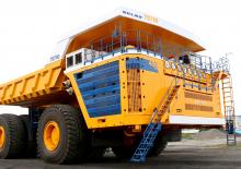 Merevvázas dömperek Belaz 75710