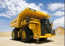 Merevvázas dömperek Komatsu 930E