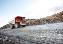 Merevvázas dömperek Hitachi EH 1100-3